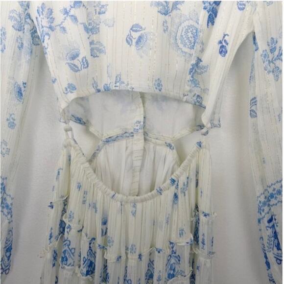 NWT Rococo Sand Leas Long Floral Cutout Maxi Dress White Blue Metallic - Picture 10 of 14